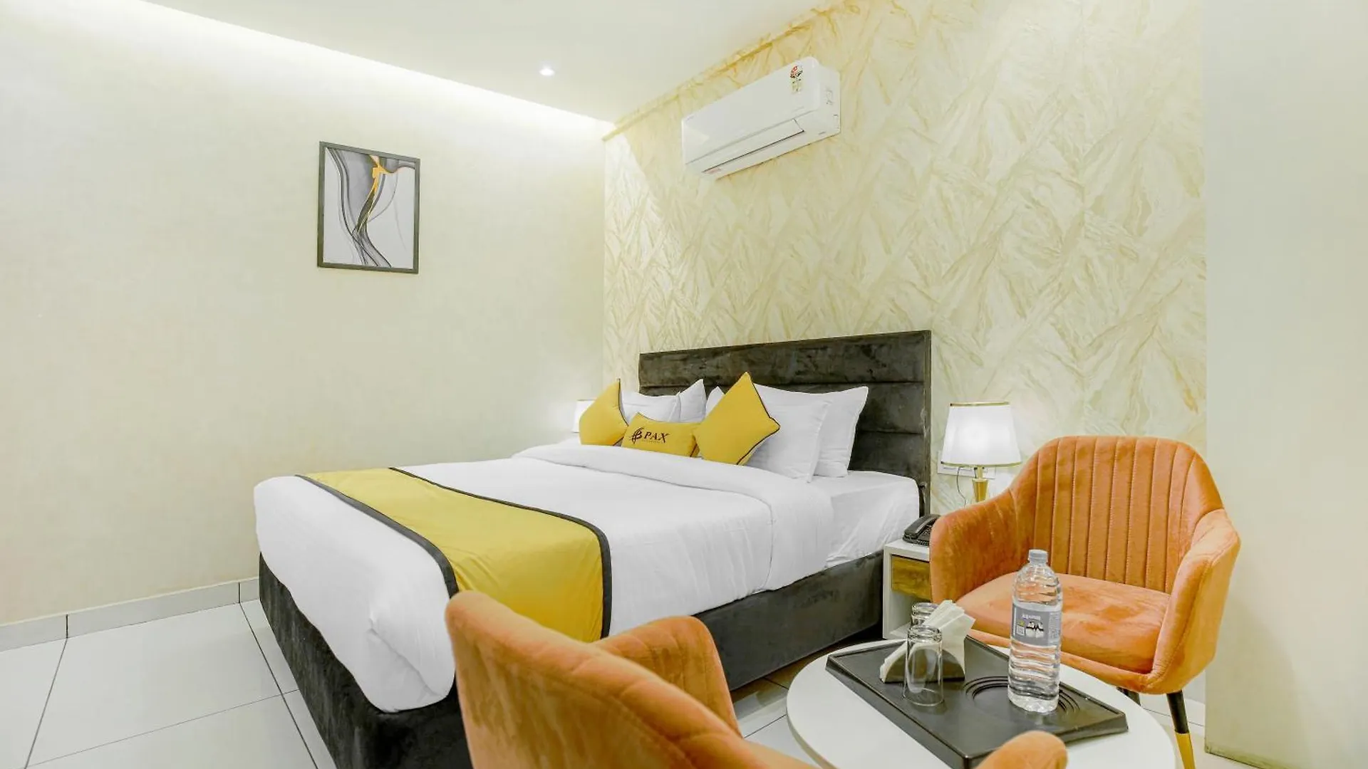 Hotel Ak Continental Zirakpur 0*,
